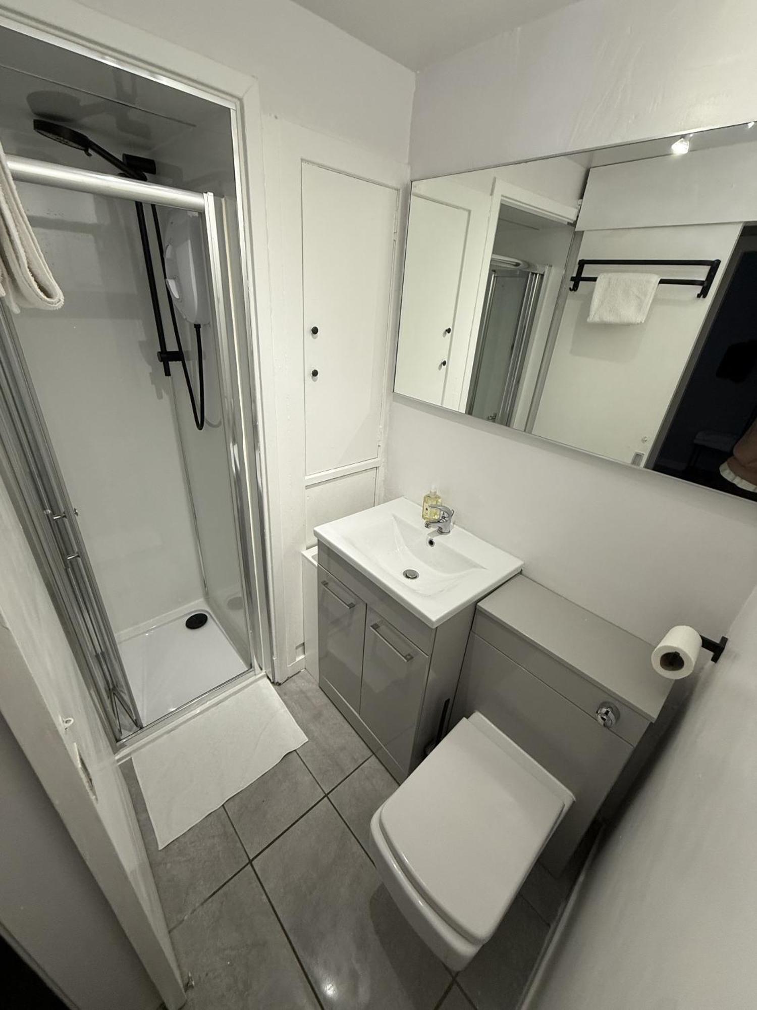 Skene Square 1 Bedroom Bed & Breakfast *